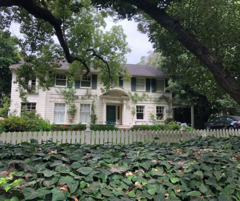 Famous Tv and Movie Houses in Los Angeles That Are A Must See